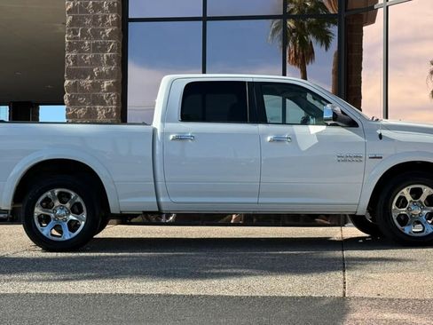 Used 2017 RAM 1500 Laramie AWD/4WD image 15