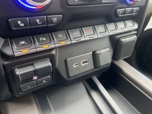 Used 2021 GMC Sierra 1500 Denali w/ Denali Ultimate Package image 24