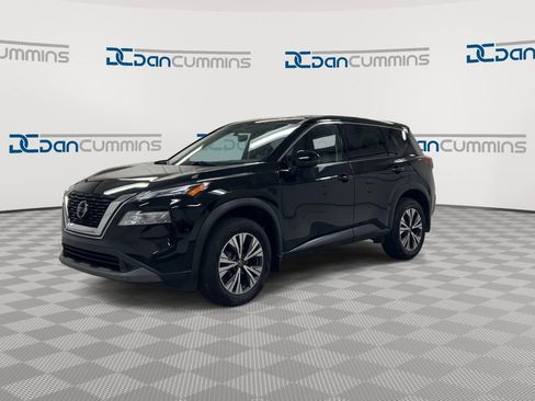 Used 2021 Nissan Rogue SV image 4