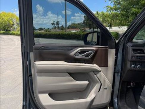 Used 2021 GMC Yukon SLT w/ SLT Premium Package AWD/4WD image 21