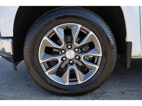 Used 2019 Chevrolet Silverado 1500 LT w/ All-Star Edition image 9