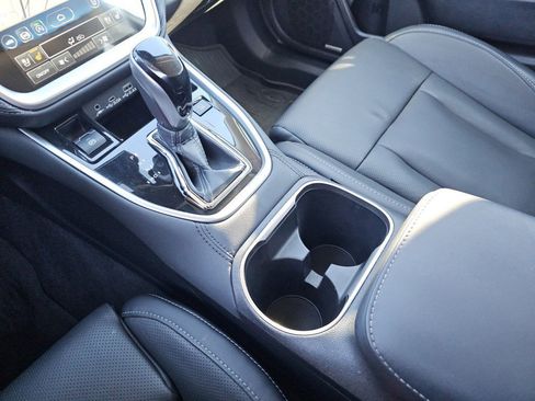 Used 2024 Subaru Outback Touring image 33