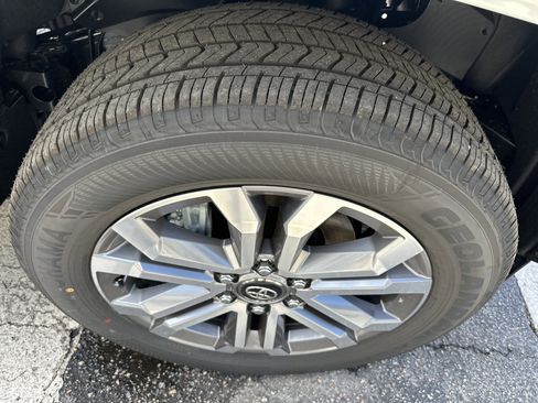 Used 2026 Toyota 4Runner Limited AWD/4WD image 6
