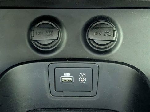 Used 2017 Hyundai Santa Fe Sport image 25