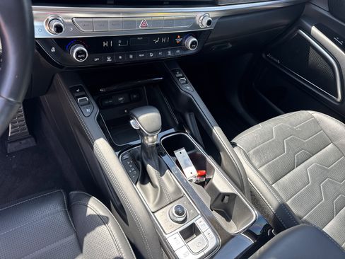 Used 2021 Kia Telluride SX w/ SX Prestige Package image 22