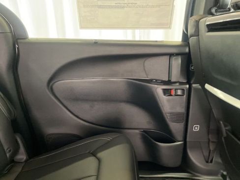 New 2026 Chrysler Pacifica Select image 34