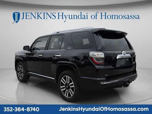 Used 2021 Toyota 4Runner Limited AWD/4WD image 6