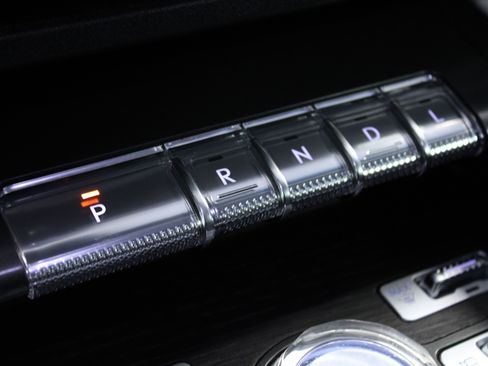 Used 2024 Lincoln Nautilus Reserve image 24