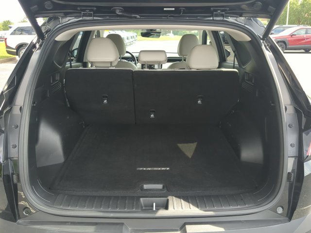 Used 2024 Hyundai Tucson Limited AWD/4WD image 12
