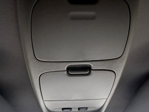 Used 2003 Ford F250 XL image 22