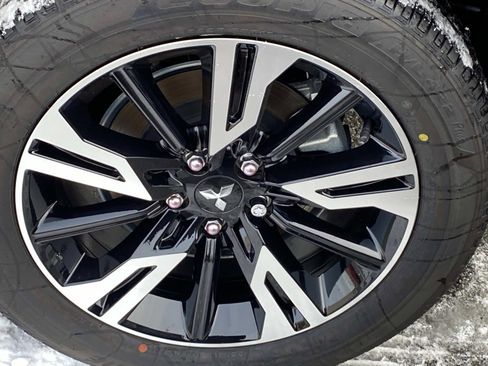 New 2026 Mitsubishi Eclipse Cross SE image 6