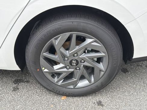 New 2026 Hyundai Elantra Blue image 19