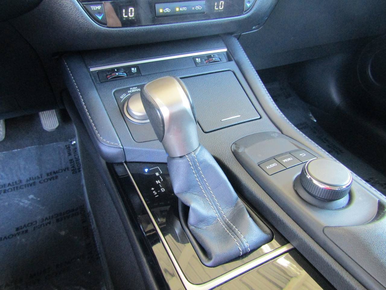 Used 2016 Lexus ES 350 w/ Premium Package w/Wood Trim FWD image 20