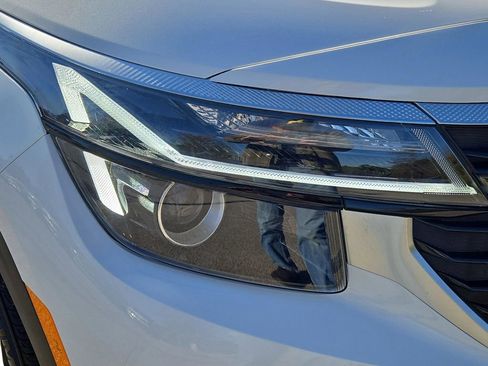 New 2026 Kia Seltos S image 5