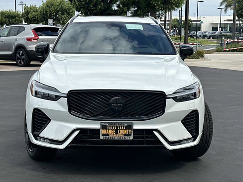 New 2026 Volvo XC60 B5 Ultra w/ Climate Package image 2