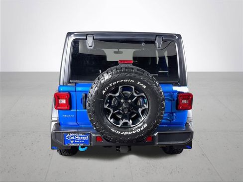 Used 2022 Jeep Wrangler Unlimited Rubicon 4xe AWD/4WD image 7