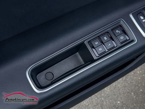 Used 2020 Jaguar XF Prestige image 30