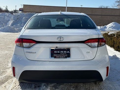 Used 2024 Toyota Corolla LE image 4