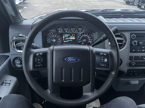 Used 2016 Ford F250 XLT w/ XLT Premium Package image 15