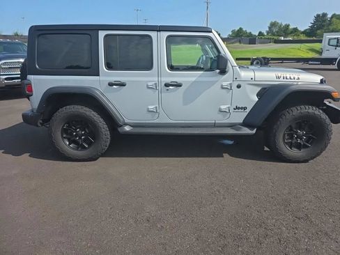 Used 2024 Jeep Wrangler Unlimited Sport AWD/4WD image 7