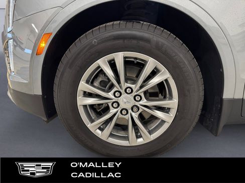 Certified 2023 Cadillac XT5 Premium Luxury w/ LPO, Floor Liner Package image 9