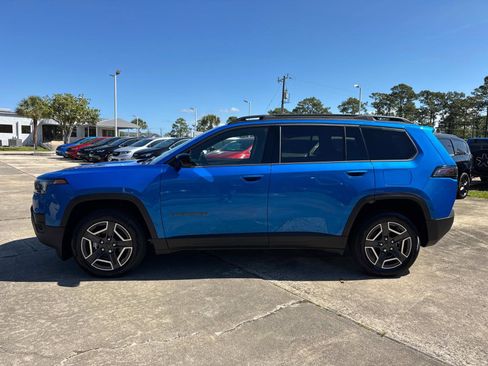 New 2026 Jeep Cherokee Laredo AWD/4WD image 6