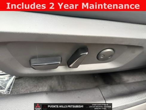 New 2026 Mitsubishi Outlander SE image 10