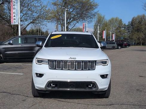 Used 2018 Jeep Grand Cherokee Overland AWD/4WD image 8