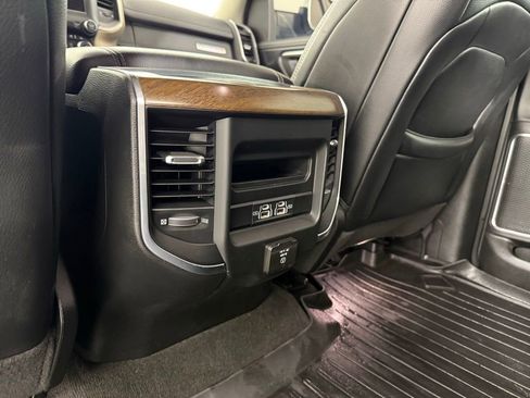 Used 2022 RAM 1500 Laramie AWD/4WD image 41