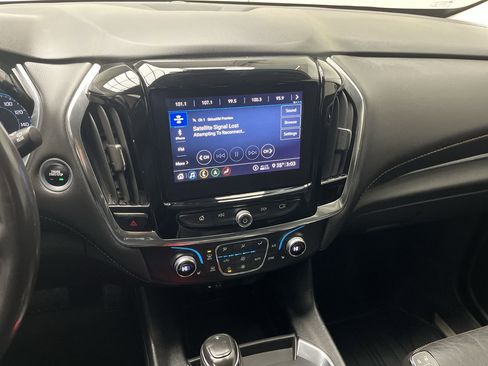 Used 2020 Chevrolet Traverse RS w/ LPO, Floor Liner Package image 18