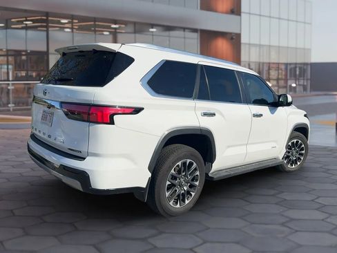 Used 2025 Toyota Sequoia Limited image 5