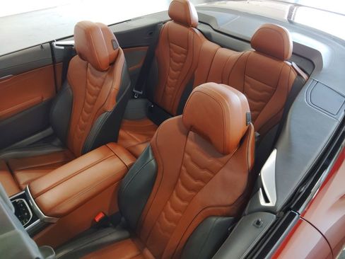 Used 2024 BMW M850i xDrive Convertible image 12