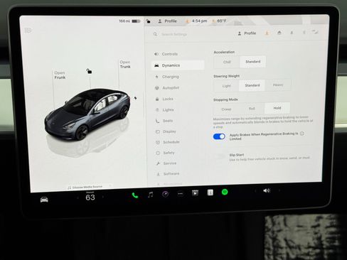 Used 2023 Tesla Model 3 Standard Range image 23