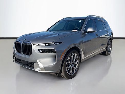 Certified 2025 BMW X7 xDrive40i w/ Premium Package image 8