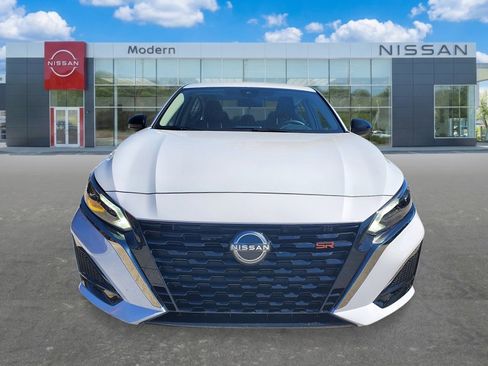 New 2026 Nissan Altima 2.5 SR FWD image 8