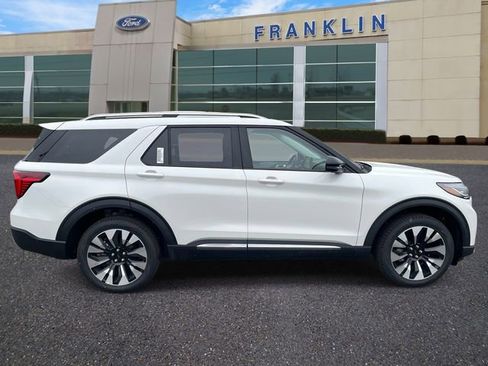 New 2026 Ford Explorer Platinum AWD/4WD image 2