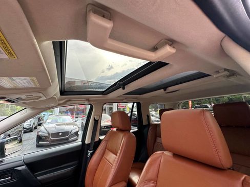 Used 2013 Land Rover LR2 HSE LUX image 13