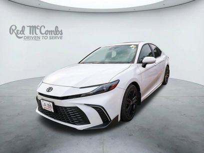 Used 2025 Toyota Camry SE w/ Convenience Package
