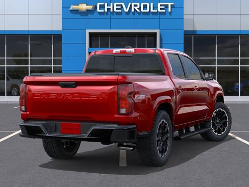 Used 2026 Chevrolet Colorado Z71 w/ Technology Package AWD/4WD image 4