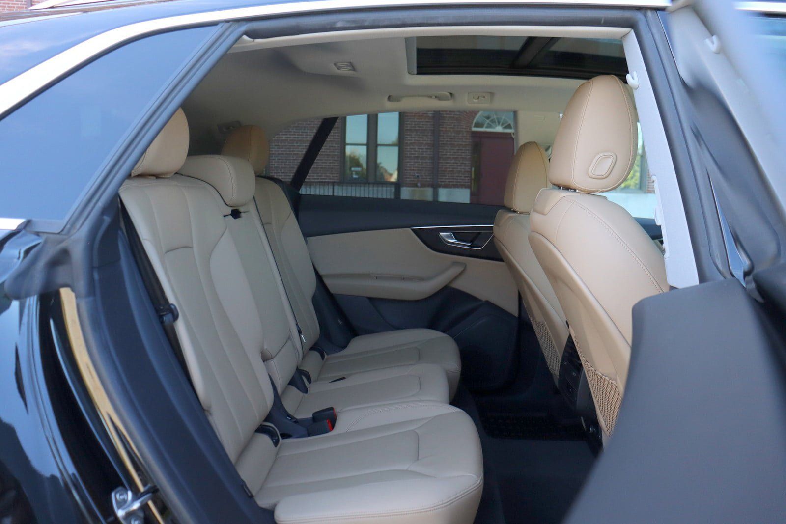Used 2023 Audi Q8 Premium w/ Convenience Package AWD/4WD image 18