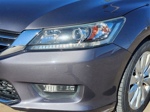 Used 2015 Honda Accord EX image 9