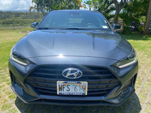 Used 2020 Hyundai Veloster 2.0 FWD image 2