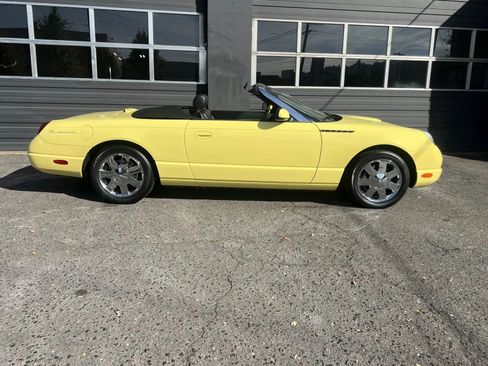Used 2002 Ford Thunderbird image 8