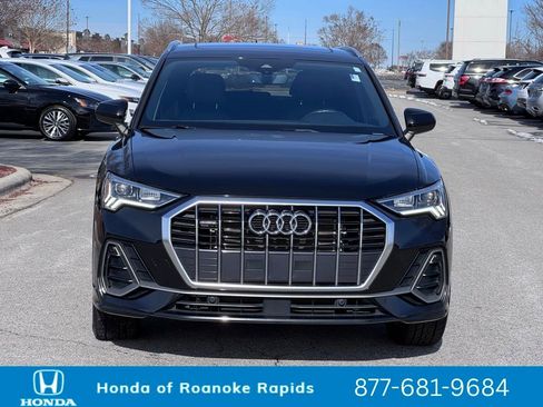 Used 2024 Audi Q3 2.0T Premium image 11