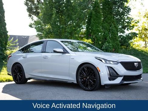 Used 2023 Cadillac CT5 V w/ Platinum Package RWD image 3