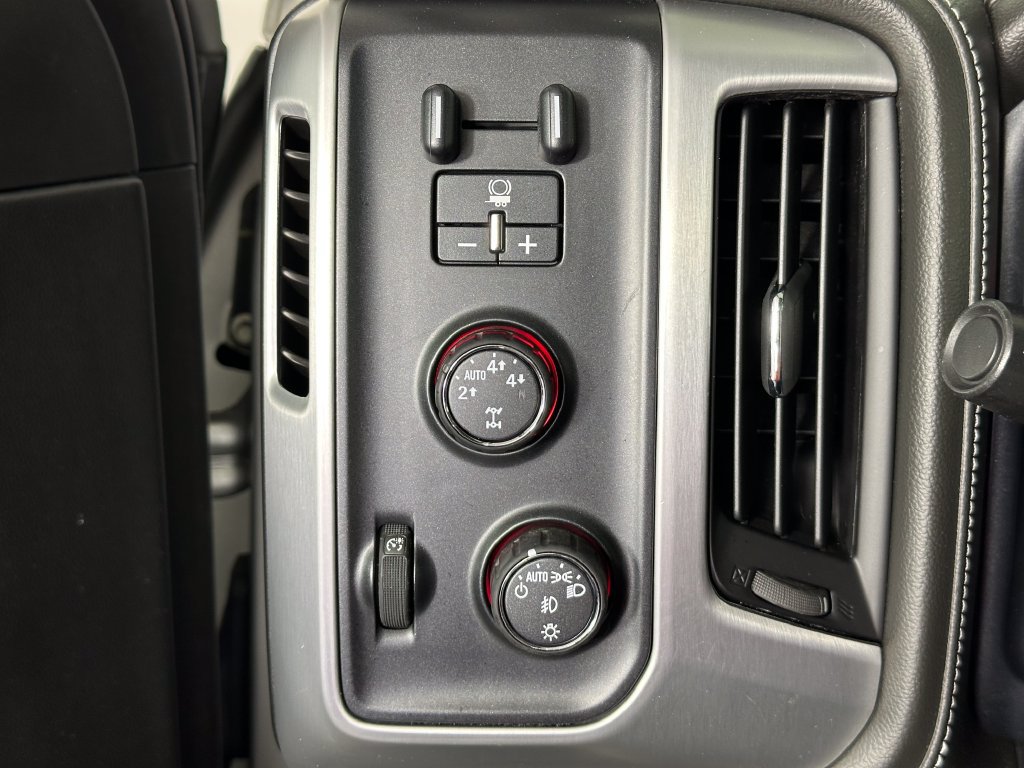 Used 2016 GMC Sierra 1500 SLT w/ SLT Premium Package AWD/4WD image 19
