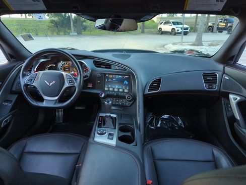 Used 2019 Chevrolet Corvette Stingray Coupe RWD image 21
