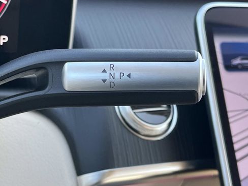 Used 2025 Mercedes-Benz S 580e 4MATIC Sedan image 34