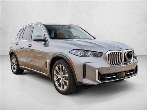 New 2026 BMW X5 xDrive50e w/ Climate Comfort Package AWD/4WD image 3