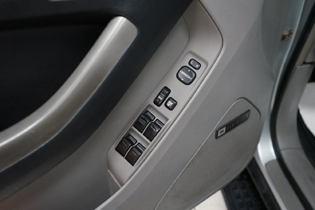 Used 2007 Toyota 4Runner Limited AWD/4WD image 18